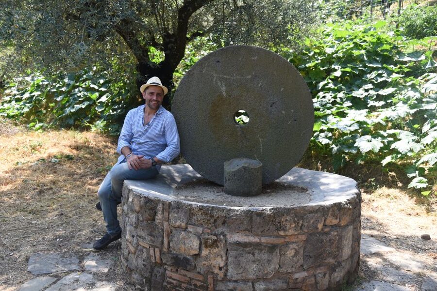 Sorrento: Farm Tour with Cheese Tasting & Pizza Making Class - Lunch with wine, cherry juice, and limoncello