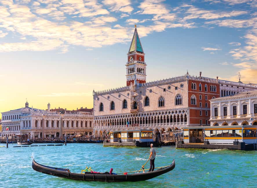 St Mark's Basilica and Doge's Palace Priority Entry Ticket - Meeting at San Zaccaria and getting started