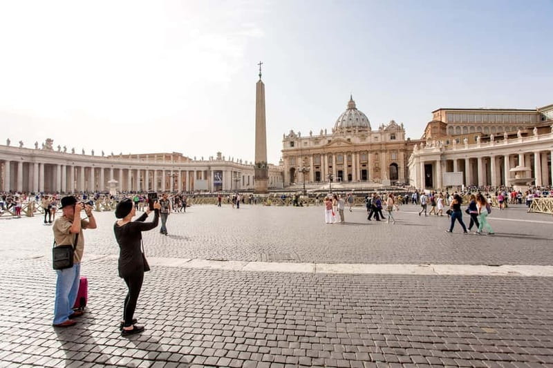 St Peter's Basilica Express Guided Tour with Dome Climb - The papal tombs and the final basilica visit