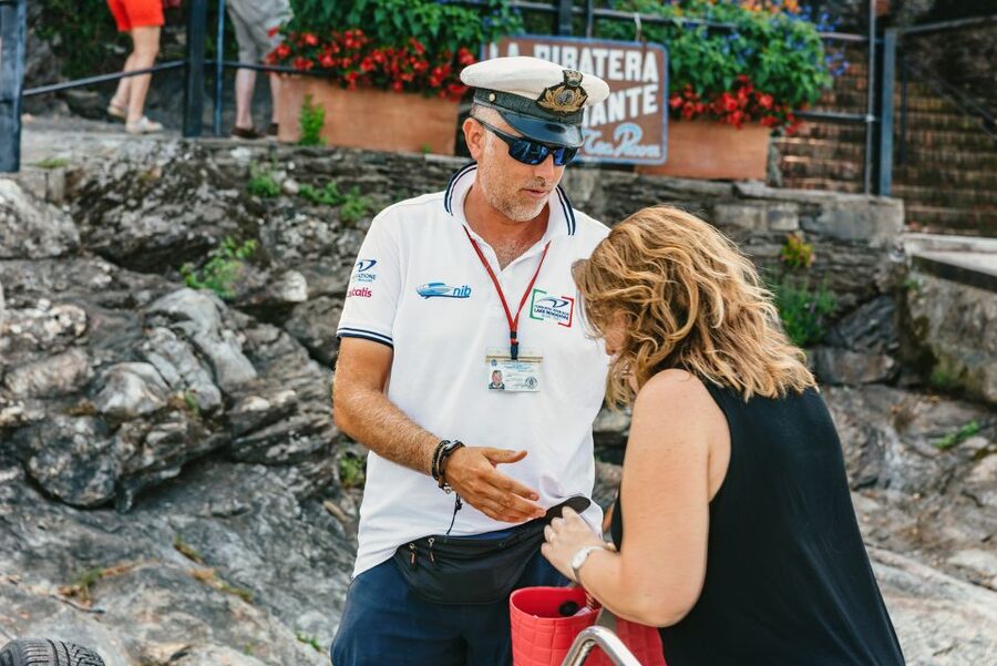 Stresa: 3 Borromean Islands Hop-On Hop-Off Boat Tour - What the service does well