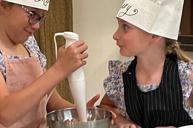 Super Fun Pasta & Gelato Class by Vatican with Wine + Oil Tasting - Meeting near the Vatican at Via Simone de Saint Bon 57