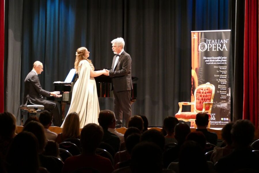 Taormina: Opera Performance in the Nazarena Theater - What the 90-minute program feels like