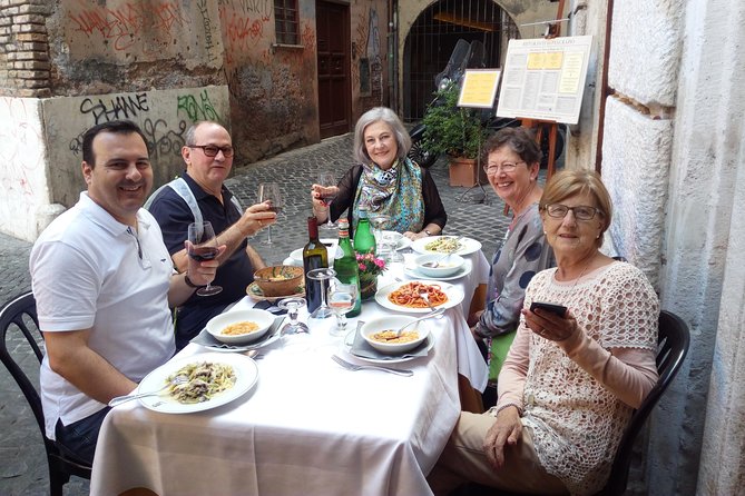 Trevi Fountain, Pantheon, and Campo Dei Fiori Market Food and Wine Tour - Guides, group size, and the feel of the walk