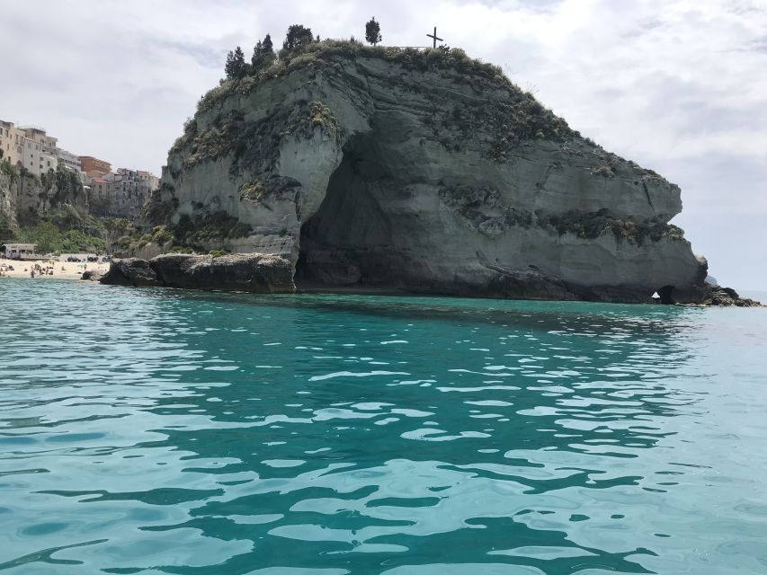 Tropea: Capo Vaticano Boat Trip with Snorkeling & Drink - What the three hours feel like on board
