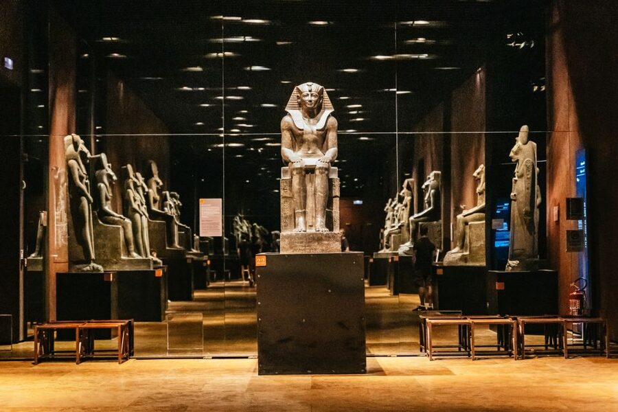 Turin: Egyptian Museum Skip-the-Line Group Tour - Group size and the museum’s crowded periods