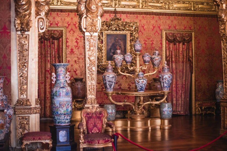 Turin: Savoy Royal Palace Small Group Guided Tour - Who should book this Royal Palace tour?