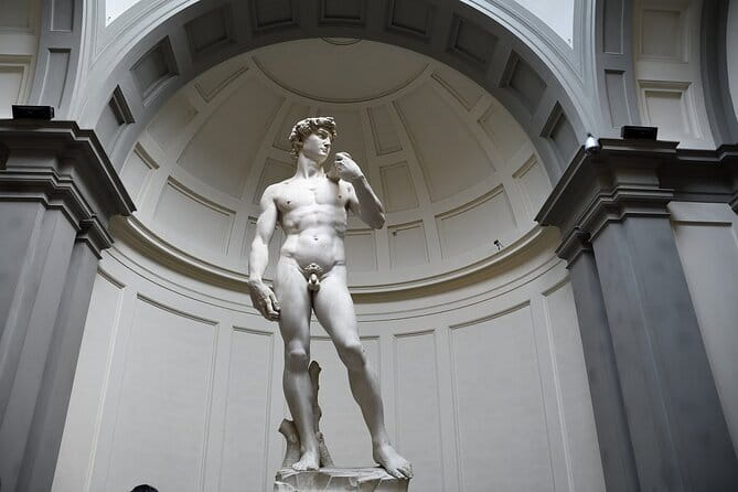 Uffizi Gallery Entrance Ticket with Priority Access - Leonardo, Michelangelo, Raphael, and Titian