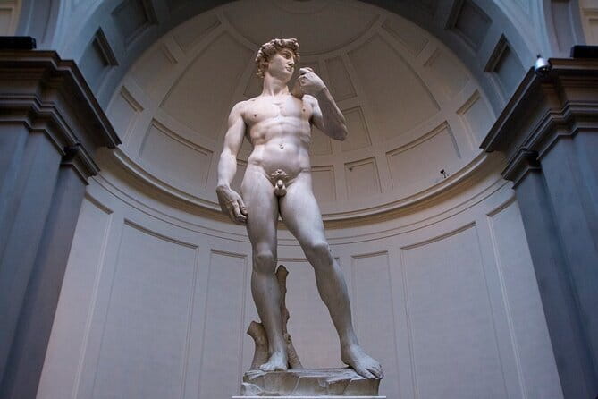 Uffizi Gallery Entrance Ticket with Priority Access - Crowds, security, and realistic priority access