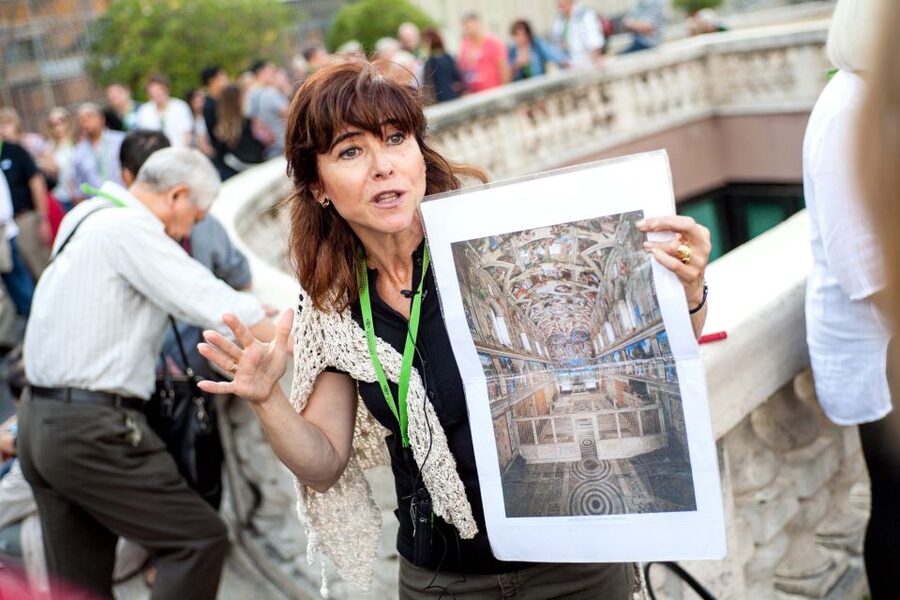 Vatican City: Skip-the-Line Vatican Museums & Sistine Chapel - Crowds, Heat, and Headsets