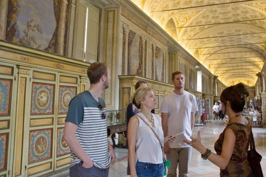 Vatican: Early Entry to Museums, Sistine Chapel & St Peter's - The Sistine Chapel in about 15 minutes