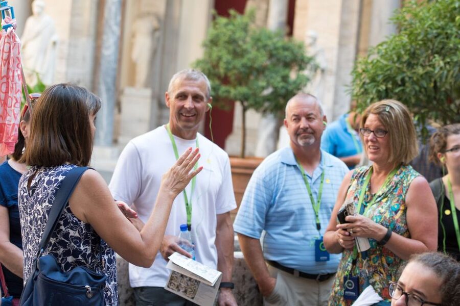 Vatican: Early Entry to Museums, Sistine Chapel & St Peter's - What the guides add to the experience