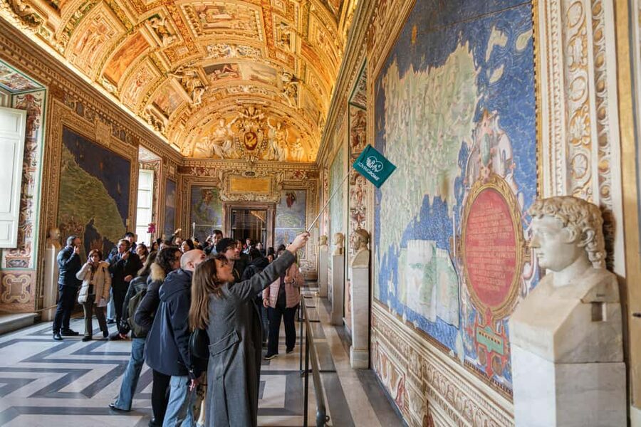 Vatican Museums & Sistine Chapel Guided Tour - The Pinecone Courtyard and a breath of outdoor air