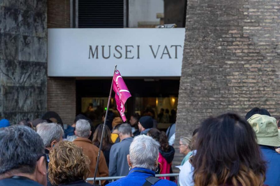 Vatican Museums & Sistine Chapel Skip-the-Ticket-Line Tour - Walking the Gallery of Maps