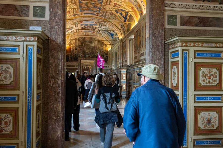 Vatican Museums & Sistine Chapel Skip-the-Ticket-Line Tour - Finishing at St. Peter’s Basilica