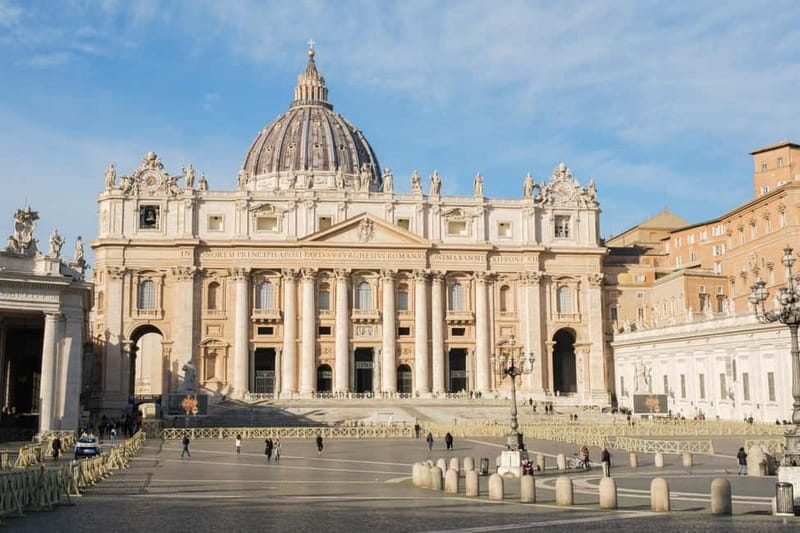 Vatican: St. Peter’s Basilica, Dome Climb & Papal Tombs Tour - St. Peter’s Square before the crowds
