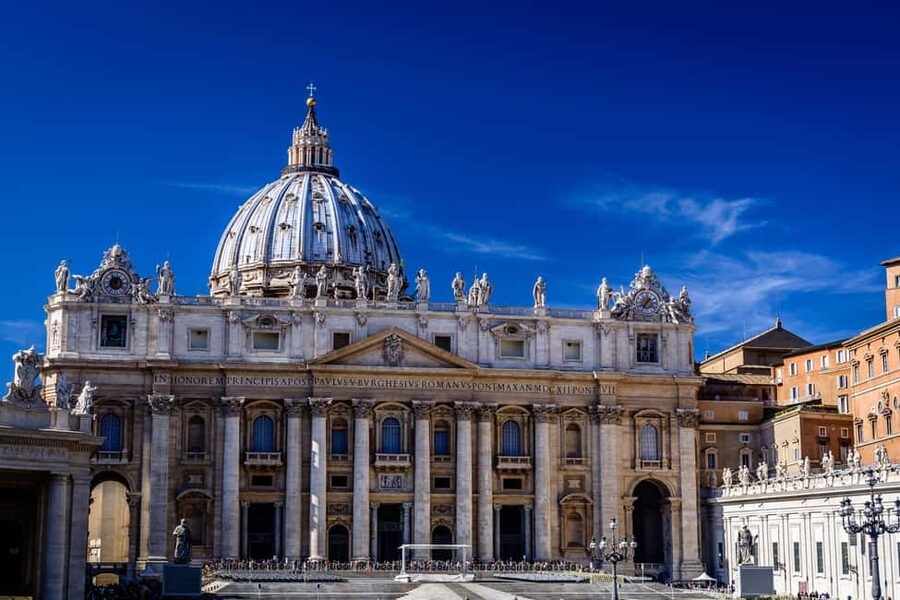 Vatican: Vatican Museums Sistine Chapel Skip-the-Line Ticket - What to wear and bring