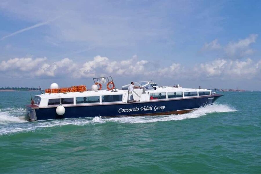 Venetian Lagoon Tour: Visit Murano, Burano and Torcello - Meeting point, timing, and small practical concerns
