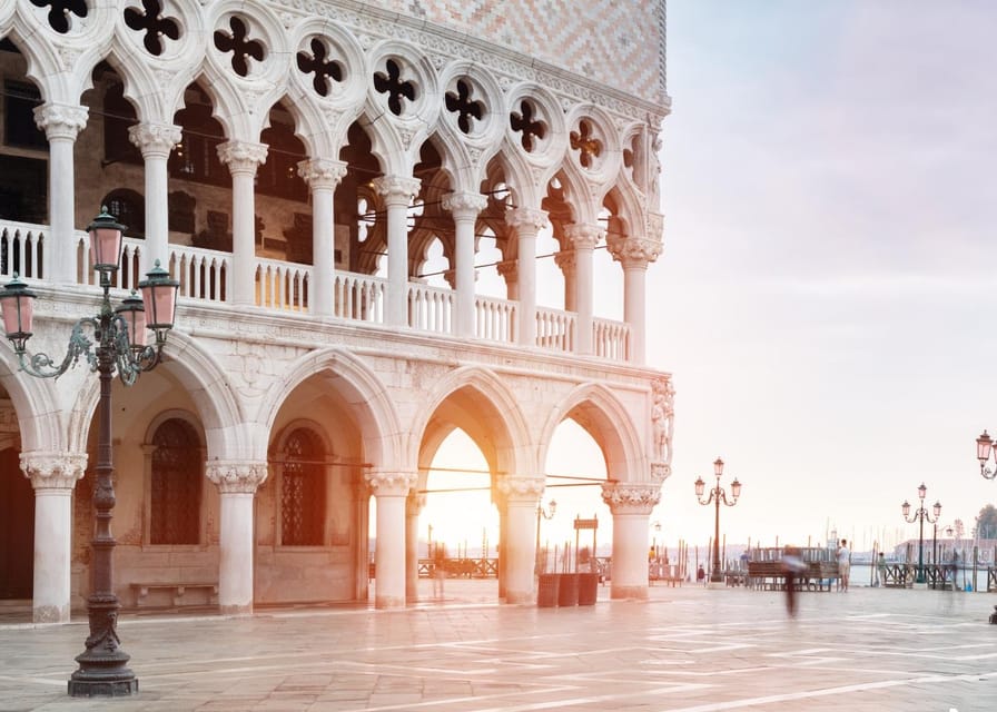 Venice: Basilica and Doge's Palace Priority Ticket and Tour - The 3D introduction to Venice’s changing square
