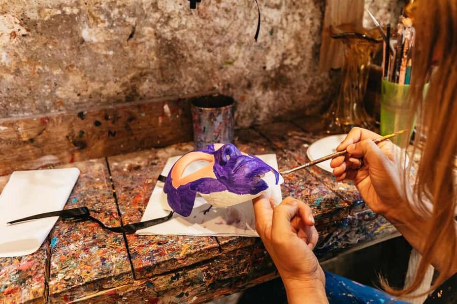 Venice: Carnival Mask Workshop - A practical choice for families and couples
