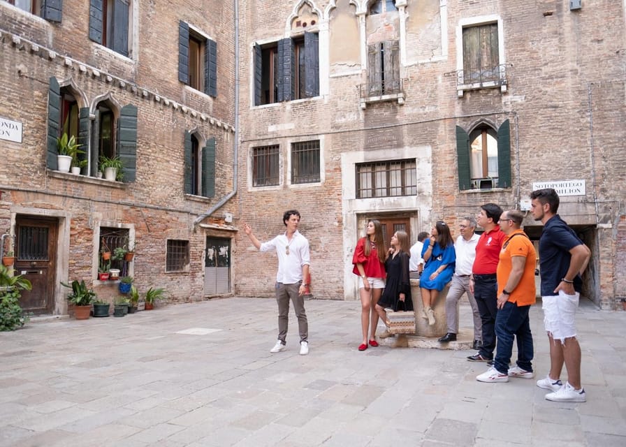 Venice: City Center Historical Guided Walking Tour - Through the calli and campi