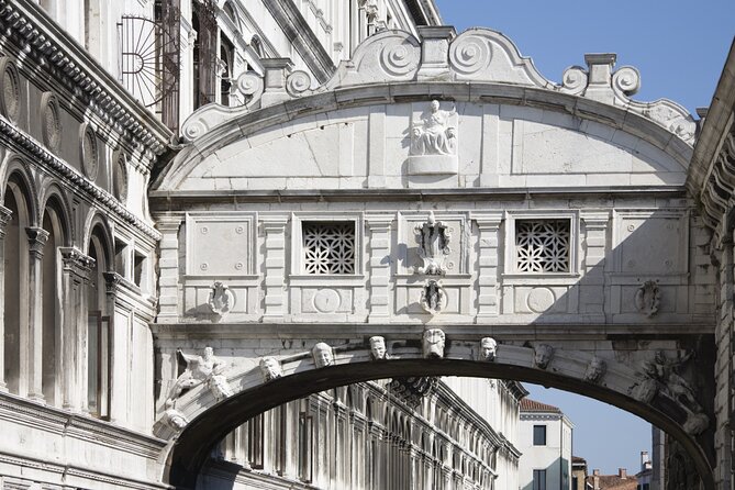 Venice: Doge’s Palace Prisons & Secret Itineraries Guided Tour - Stairs, Heat, and Practical Comfort