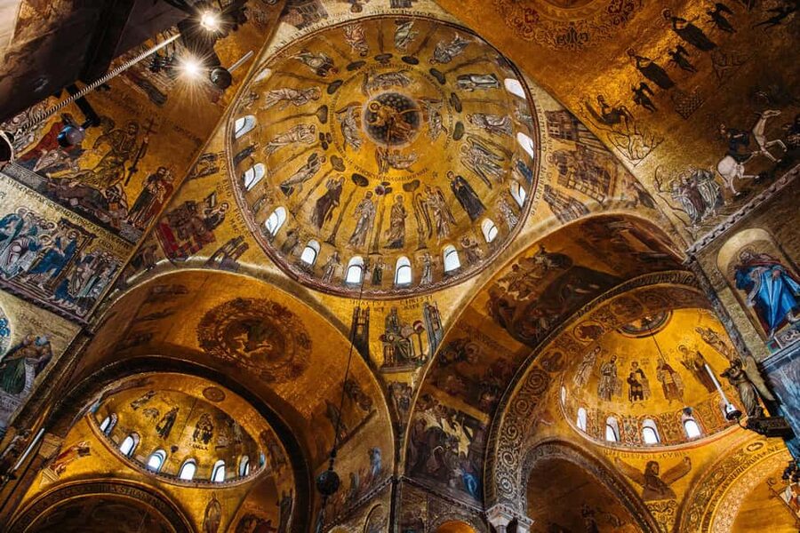 Venice: Doge's Palace & St Mark's Tour with Upgrade Option - St. Mark’s Basilica and its golden ceiling