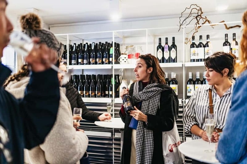 Venice: Food Tasting Tour with Cicchetti Dishes and Wine - Rialto Market and the city’s food center