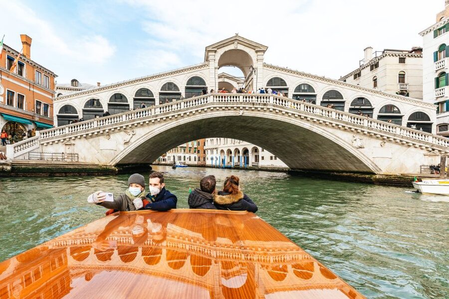 Venice: Grand Canal Boat Tour - What the Boat Ride Feels Like