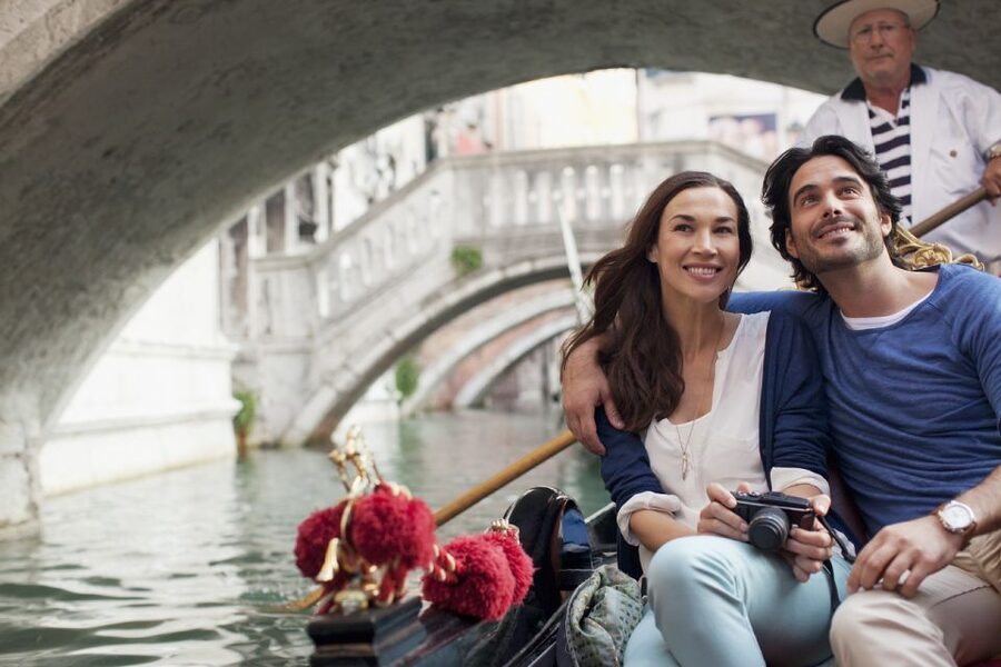 Venice: Grand Canal by Gondola with Live Commentary - The Grand Canal, palaces, and open-water views