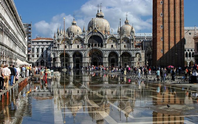 Venice in A Day: St Mark's Basilica, Doge's Palace & Gondola Ride - The essentials at a glance