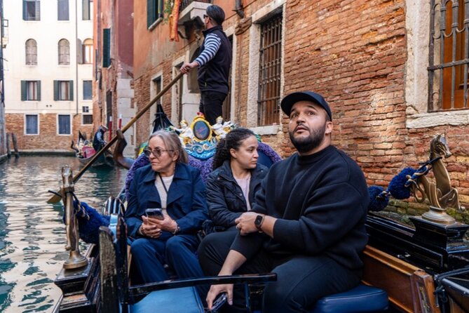 Venice in A Day: St Mark's Basilica, Doge's Palace & Gondola Ride - Your 90-minute lunch break