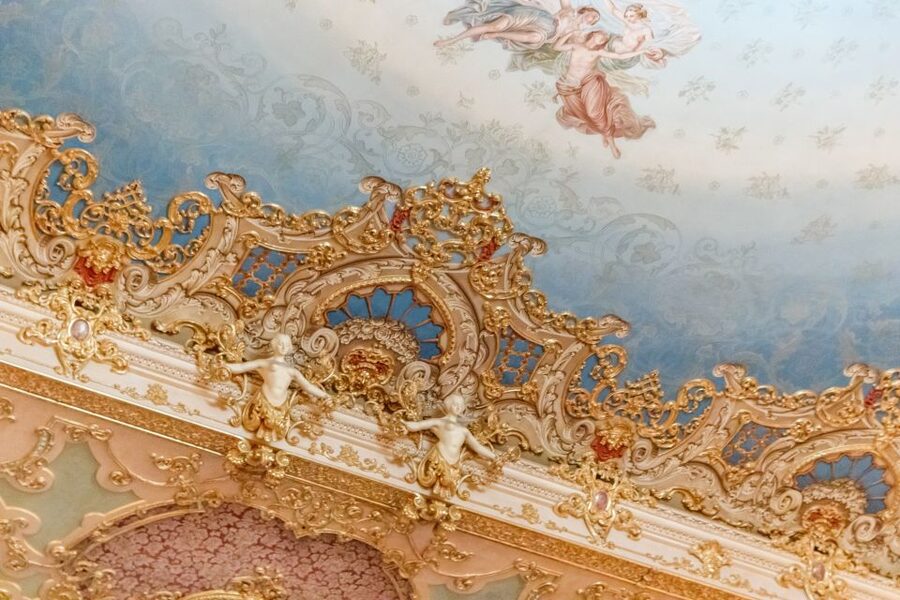 Venice: La Fenice Opera House Entry Ticket with Audio Guide - A route that works best when it is quiet