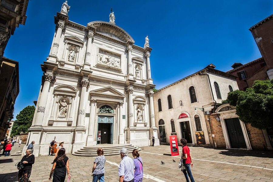 Venice: Leonardo Da Vinci Museum Entrance Ticket - Languages, audio help, and the bookshop