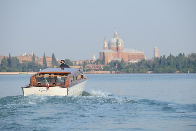 Venice Marco Polo Airport Link Arrival Transfer - Finding desk 71 at Marco Polo Airport