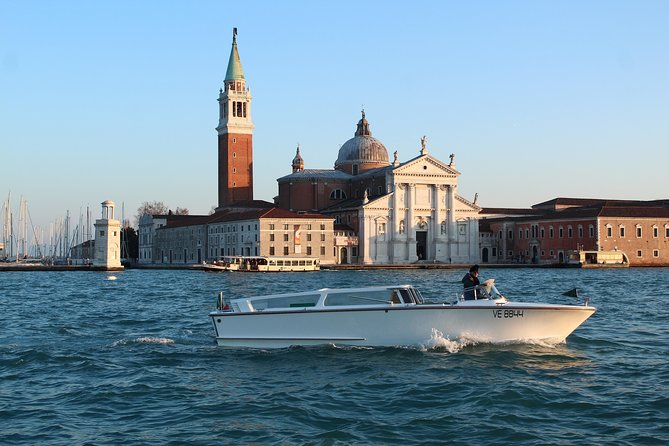 Venice Marco Polo Airport Link Departure Transfer - A water taxi makes the airport run memorable