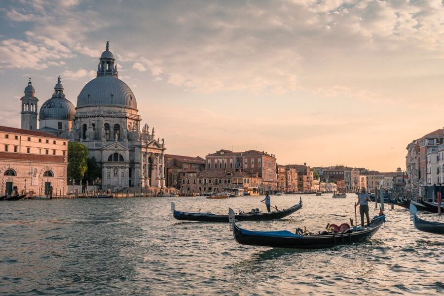 Venice: Off the Beaten Path Private Gondola Ride - The full two-hour ride and St. Mark’s