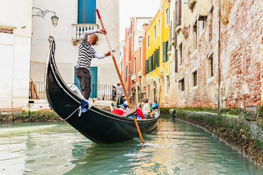 Venice: Private Gondola Ride along Grand Canal - The Gondola Gallery and the craft behind the boat