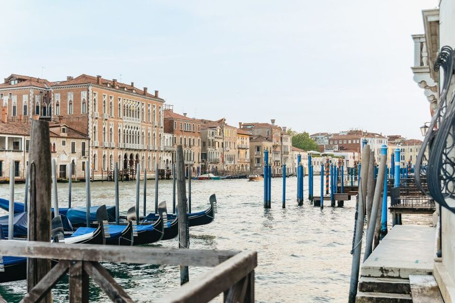 Venice: Private Tour with a Local Guide - The quieter neighborhoods are the real test
