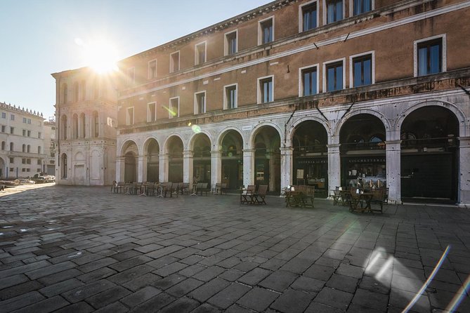 Venice: San Marco to Rialto Walking Tour & Spritz Like a Local - The Pantheon of Venice and the city’s stories