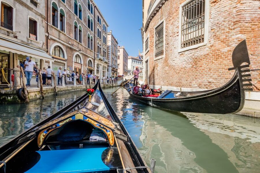 Venice: Shared Gondola Ride Across the Grand Canal - Meeting at the Royal Gardens gate