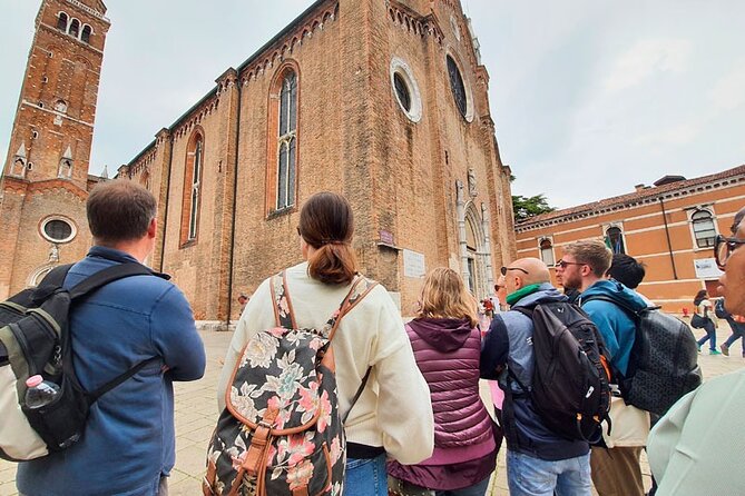 Venice Sightseeing Small Group Walking Tour with a Local Guide - Why this two-hour route works in Venice