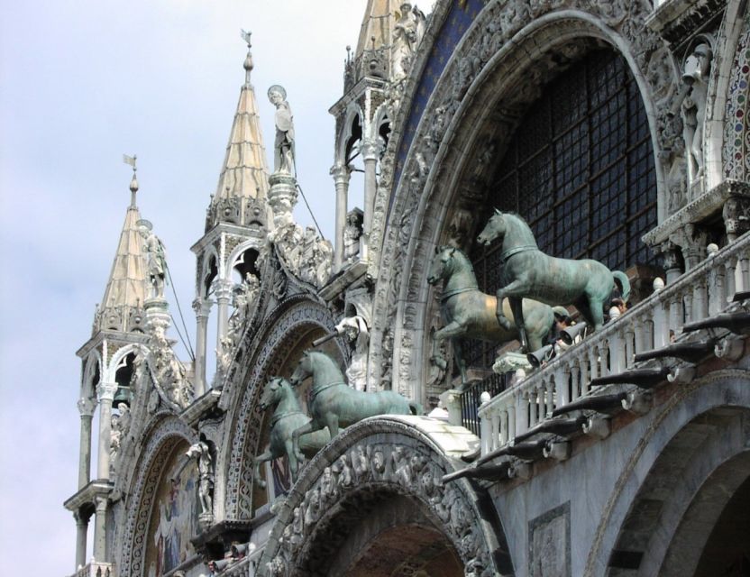 Venice St. Mark's Basilica Guided tour & optional Pala d'Oro - The main floor, domes, and marble inlays