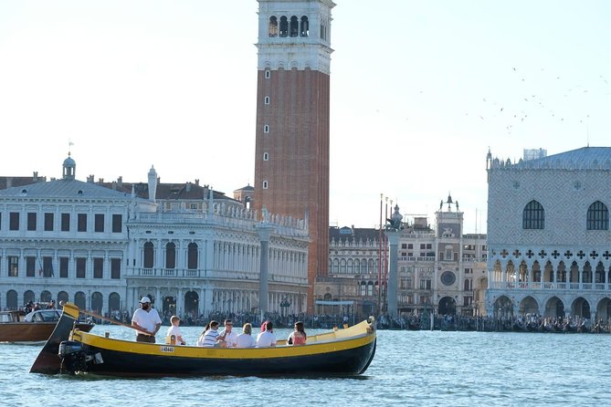Venice Sunset Cruise by Typical Venetian Boat with Prosecco - Boarding a sampierotta or bragozzo