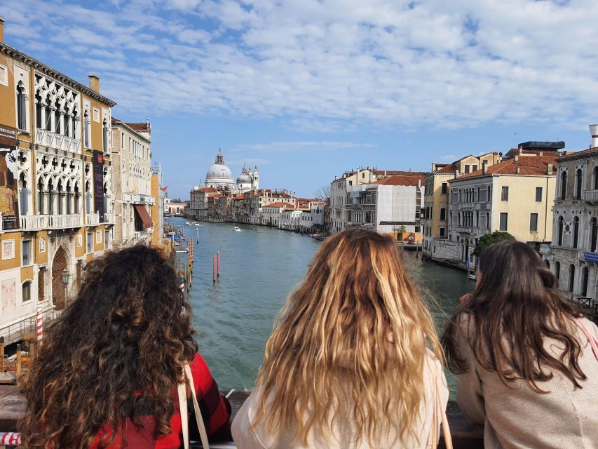 Venice: Walking Guided Tour of the City Must-See Sites - San Polo, Frari, and the feel of everyday Venice