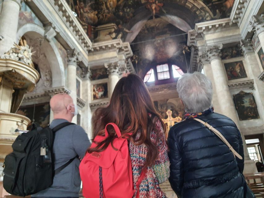 Venice: Walking Guided Tour of the City Must-See Sites - St. Mark’s Square, the grand finish
