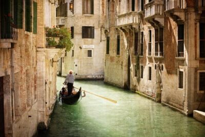 Venice Walking Tour and Gondola Ride