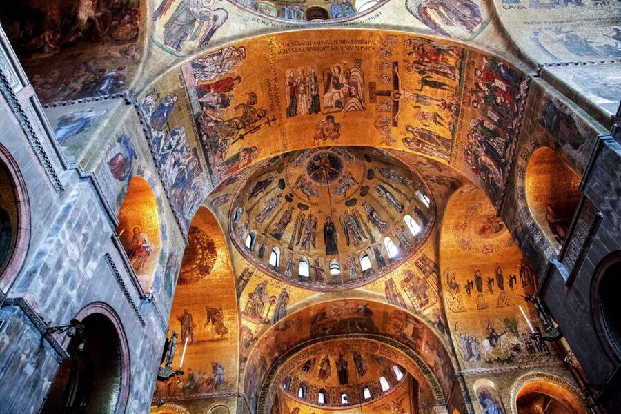 Venice: Walking tour, Doge Palace, & St. Mark's Basilica - Who should book it?