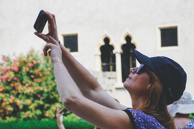 Verona Highlights Walking Tour in Small-group - The Scaliger tombs and medieval Verona