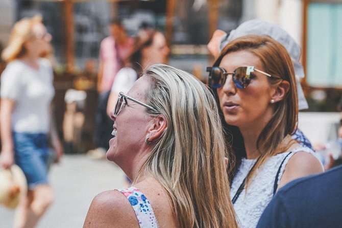 Verona Highlights Walking Tour in Small-group - Roman traces hiding in the modern center