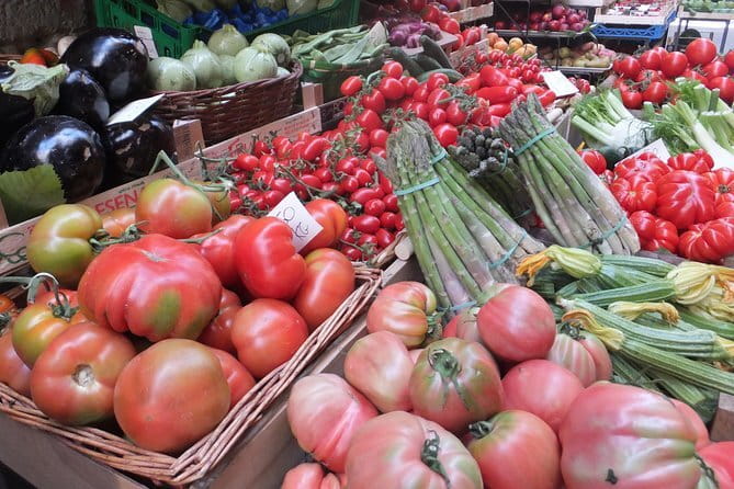 Walking Food Tour of Florence with Tastings and Wine - Meeting at Dante and starting near Santa Croce